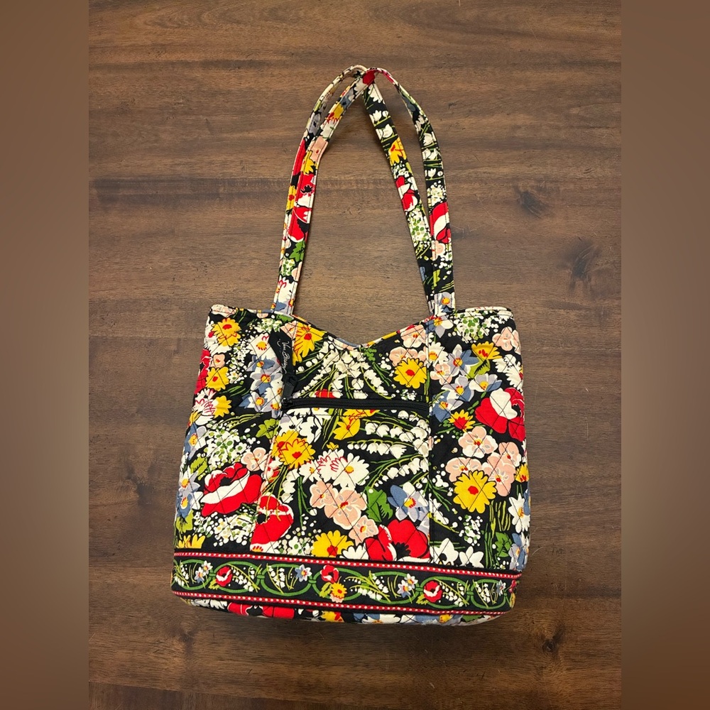 Vera Bradley Purse Poppy Fields Quilted Shoulder Tote Bag Black Red